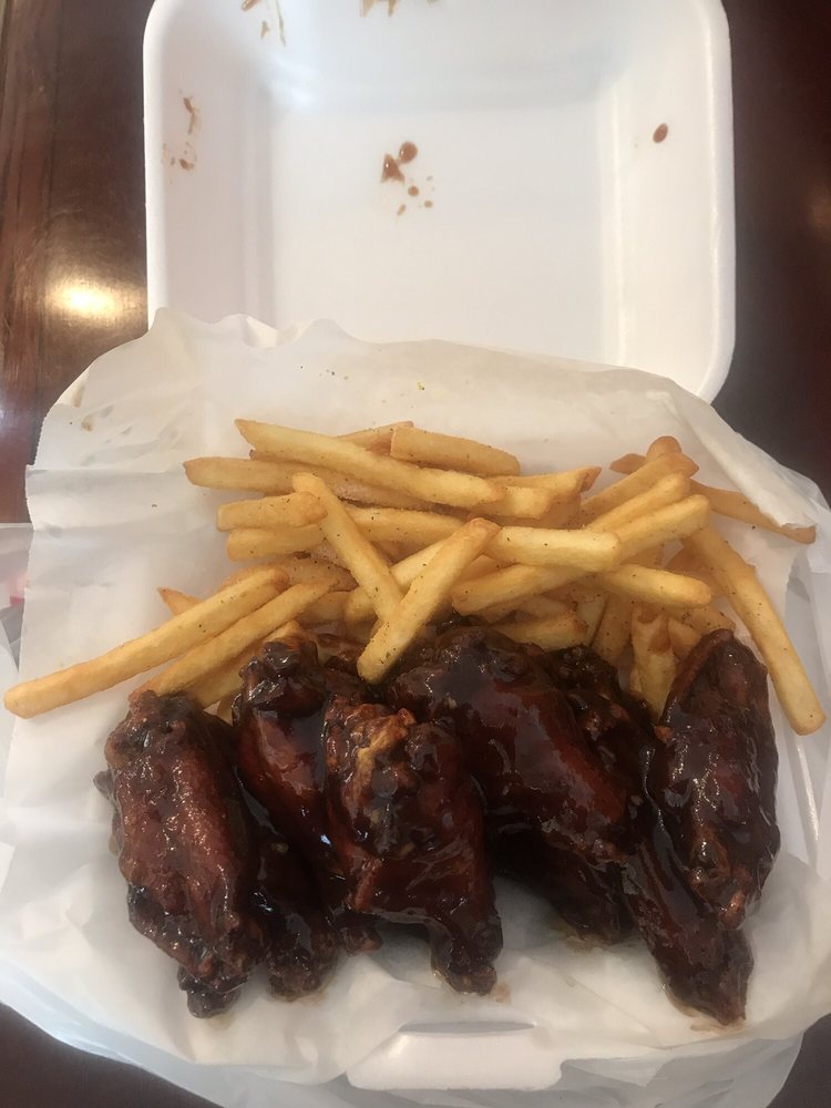 Delicious Creations Bakery & Cafe 101 FL-7, Plantation