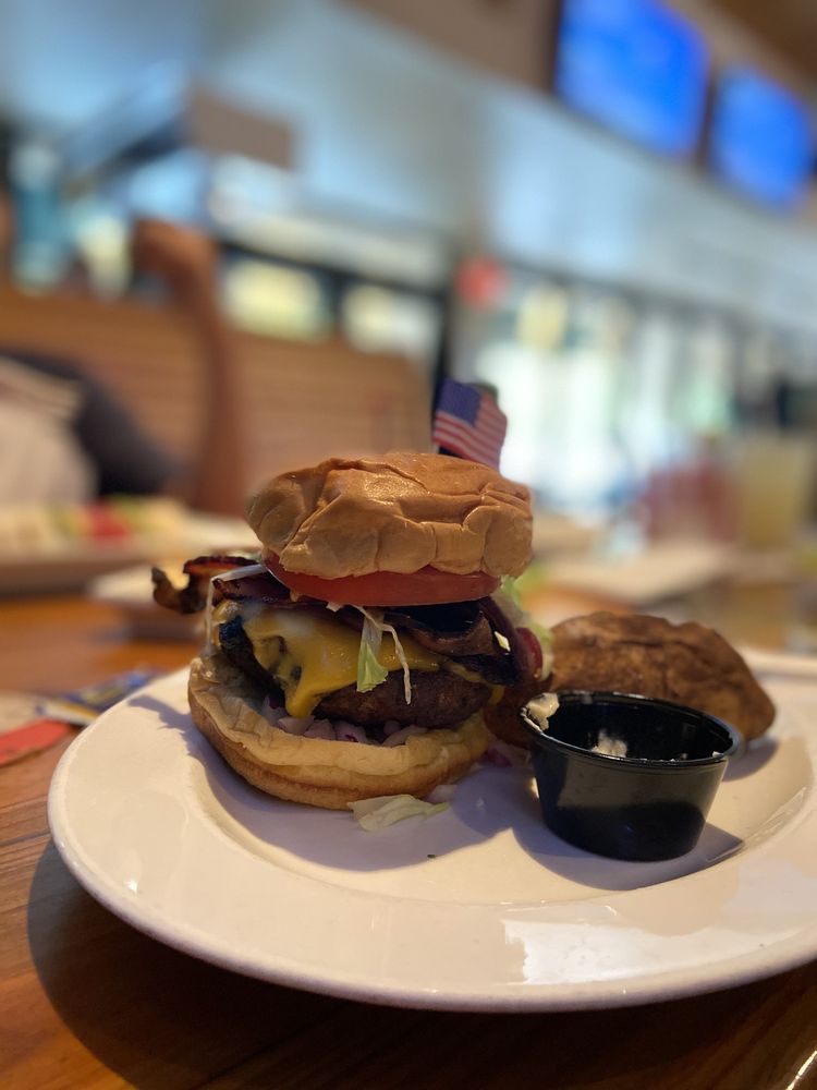 Quarterdeck Restaurants 12310 W Sunrise Blvd, Plantation