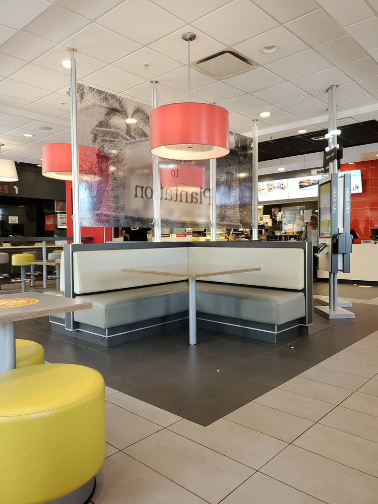 McDonald's 1351 S University Dr, Plantation
