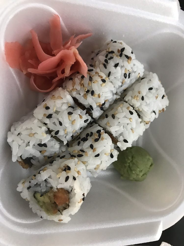 Lanna Thai and Sushi Restaurant 4871 Park St N, St. Petersburg