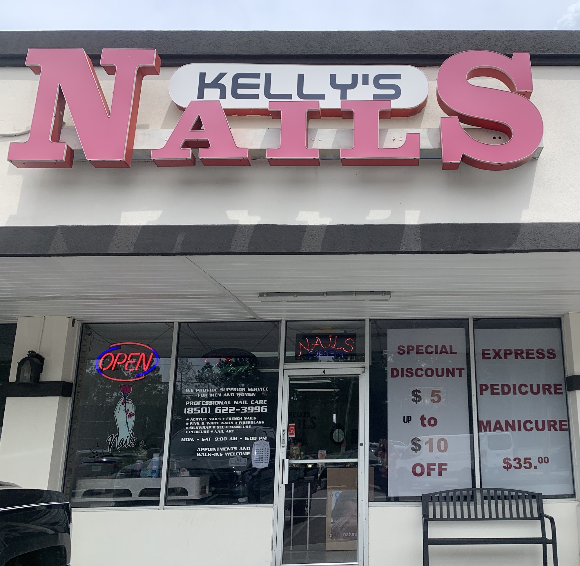 Kelly's Nails
