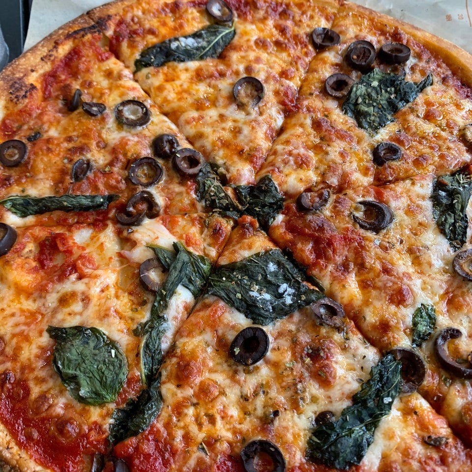 Blaze Pizza 215 N Cattlemen Rd, Sarasota