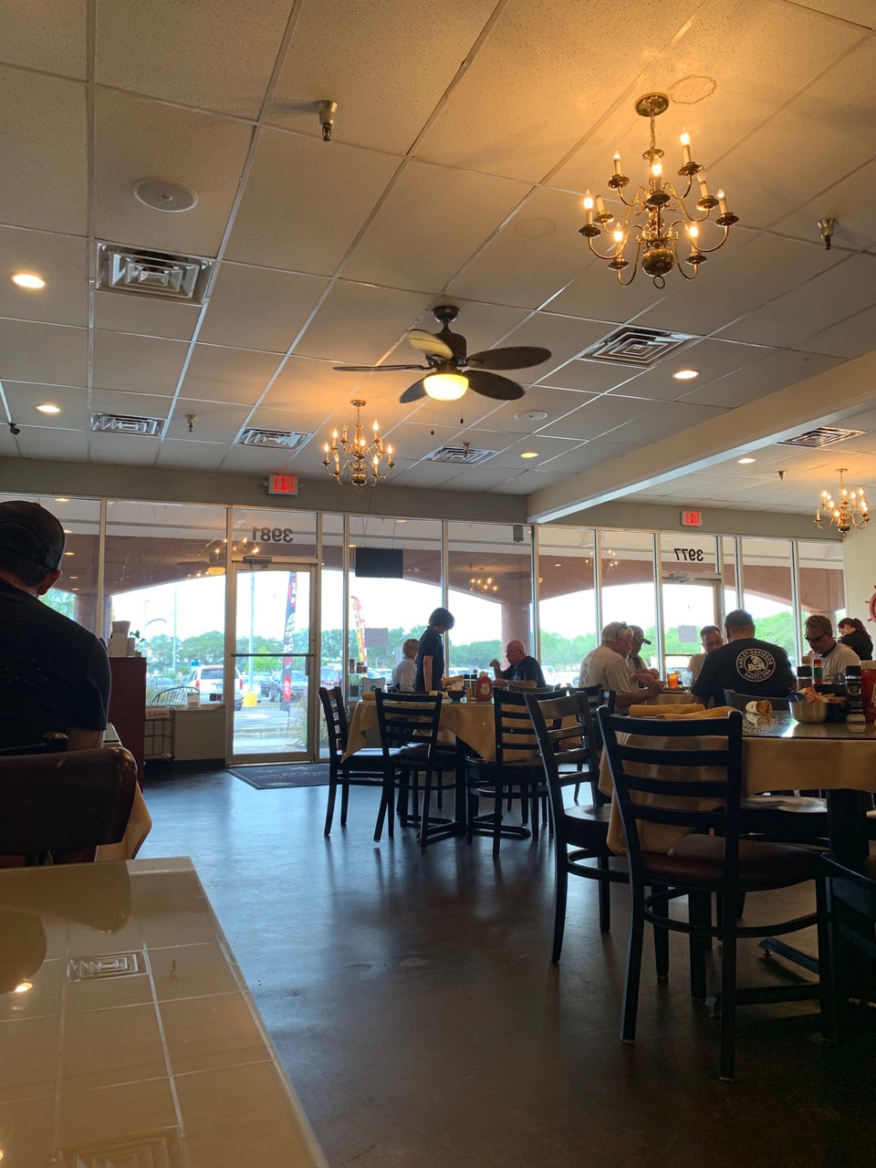 Eggstraordinary Cafe 3981 Cattlemen Rd, Sarasota