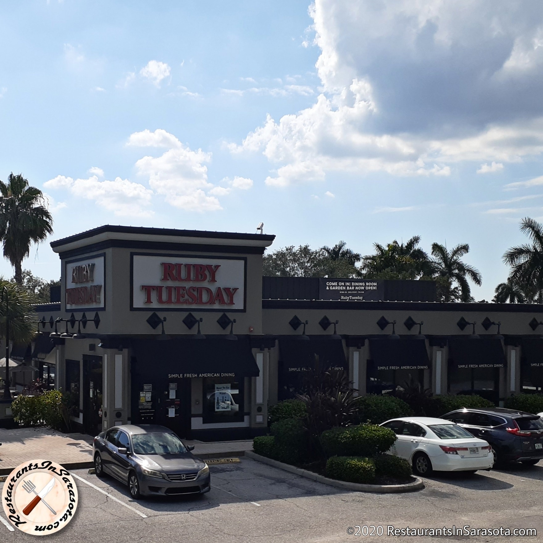 Tommy Bahama Restaurant, Bar & Store 300 John Ringling Blvd, Sarasota