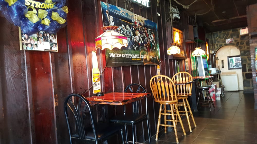 Fountains Lounge Bar 4709 N Ocean Dr, Sea Ranch Lakes