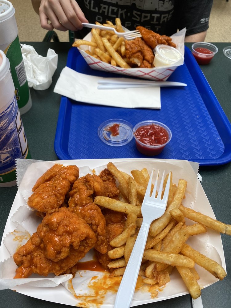 Colossal Dogs & Burgers 2700 FL-16, St. Augustine