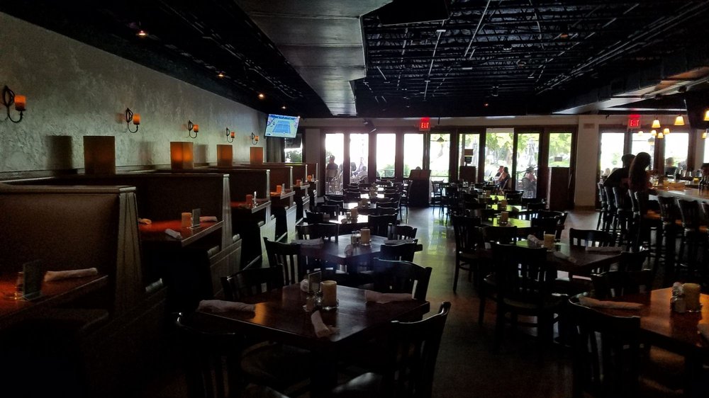 Porterhouse Bar and Grill 17004 Collins Ave, Sunny Isles Beach