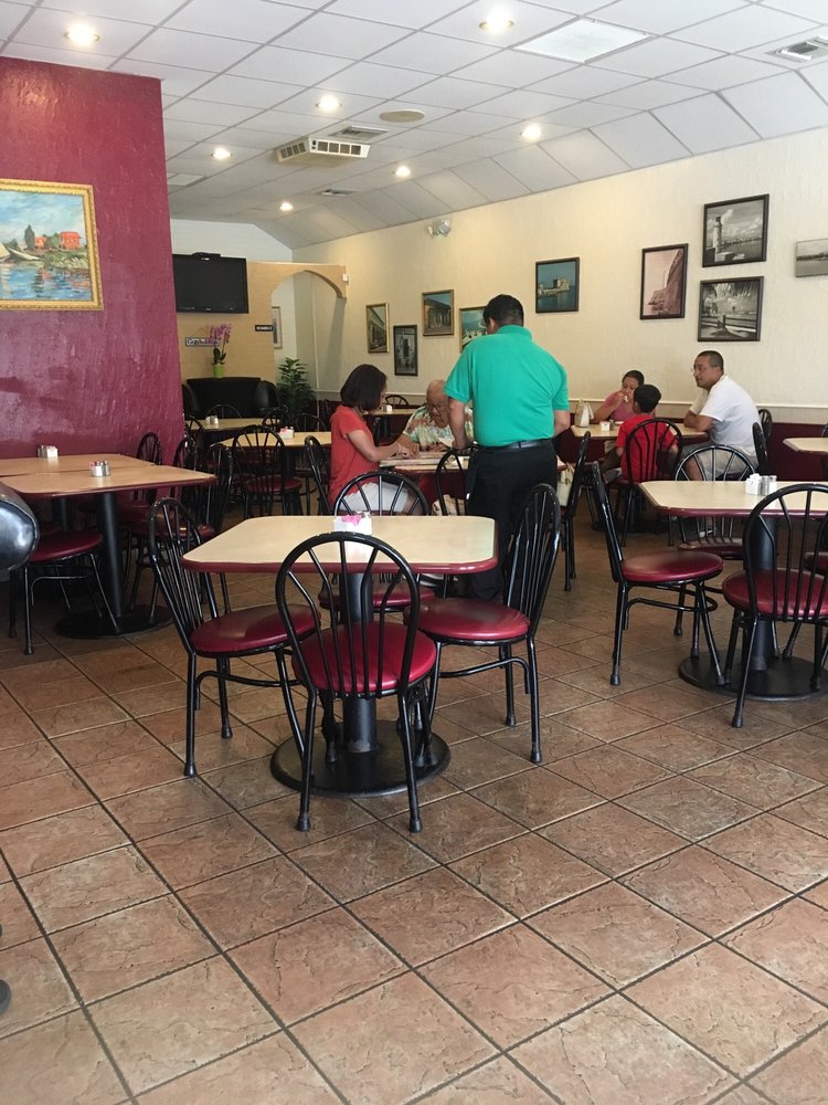 Don Carlin Restaurant 11447 W Oakland Park Blvd, Sunrise