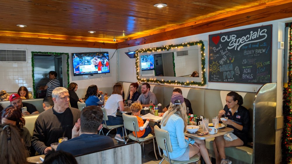Daily Eats 901 S Howard Ave, Tampa