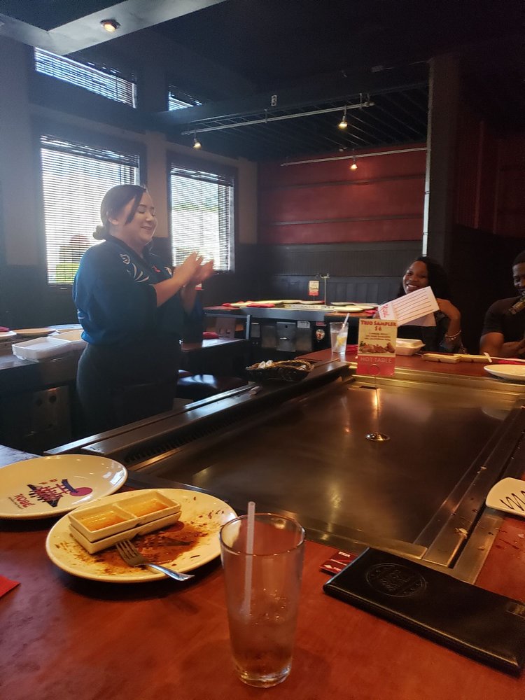 Kobe Japanese Steakhouse - New Tampa 19601 Bruce B Downs Blvd, Tampa