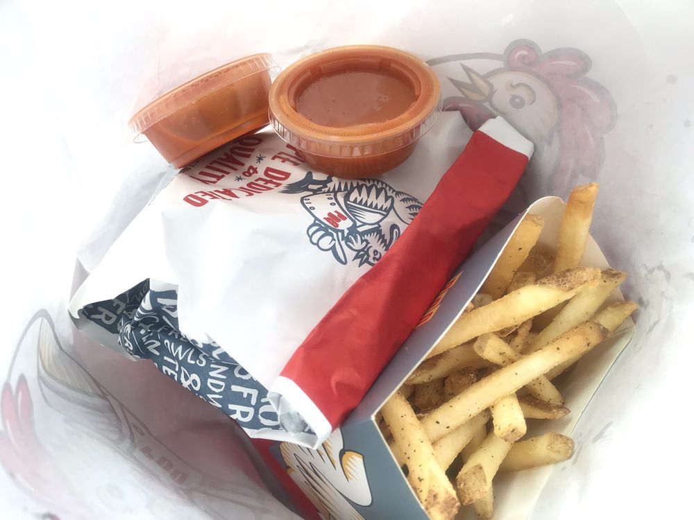 PDQ Restaurant 12650 Dale Mabry Hwy, Tampa