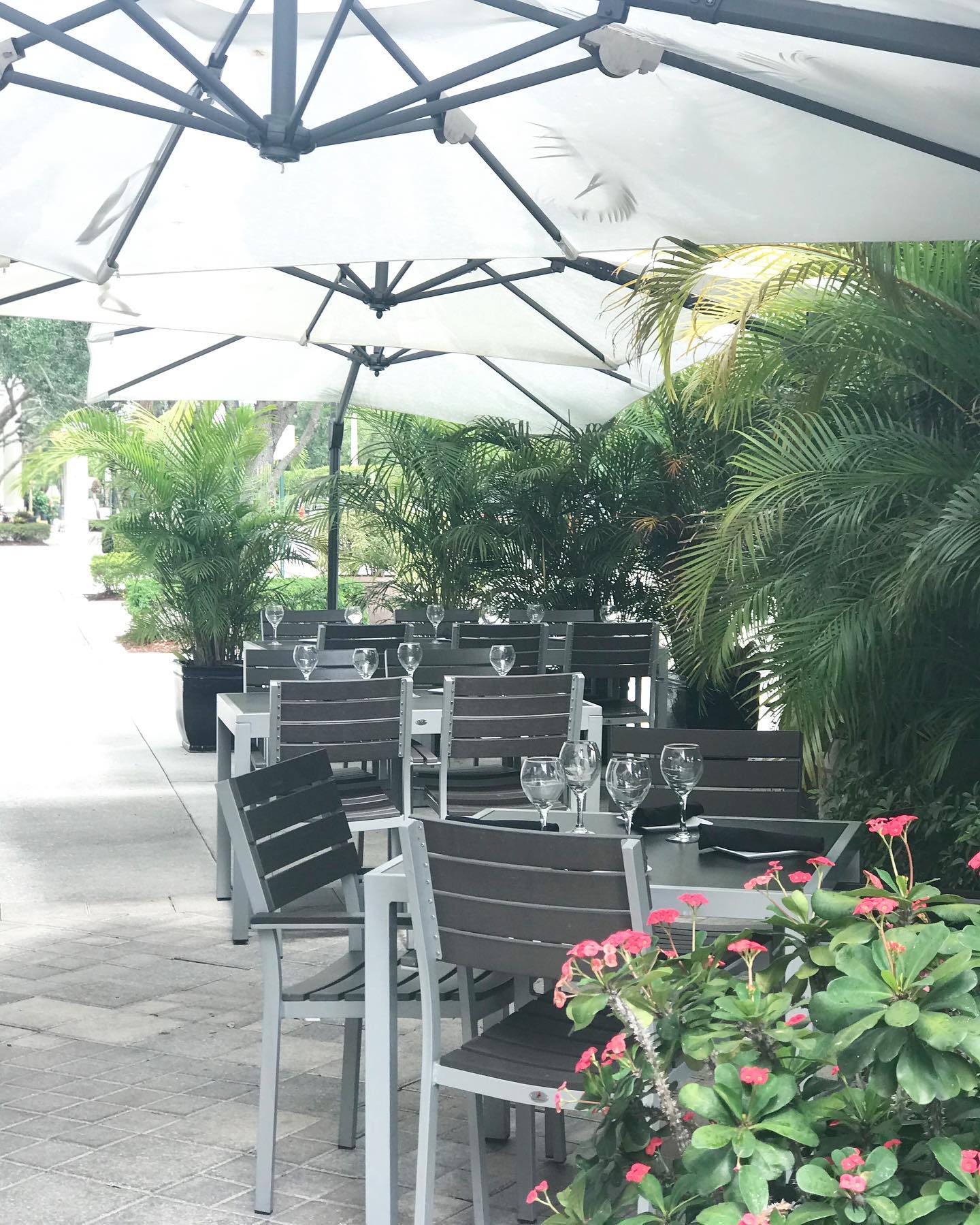 Wellington, FL Restaurants Open for Takeout, Curbside Service and/or
