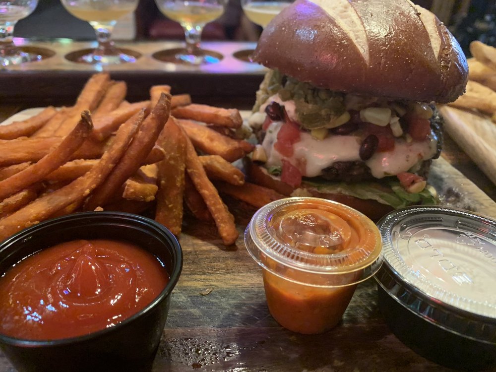 Dixie Grill & Brewery 5101 S Dixie Hwy, West Palm Beach