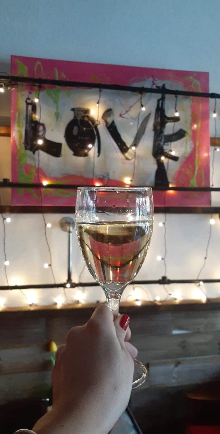 Via Vai Italian deli & Wine bar 2043 Wilton Dr, Wilton Manors