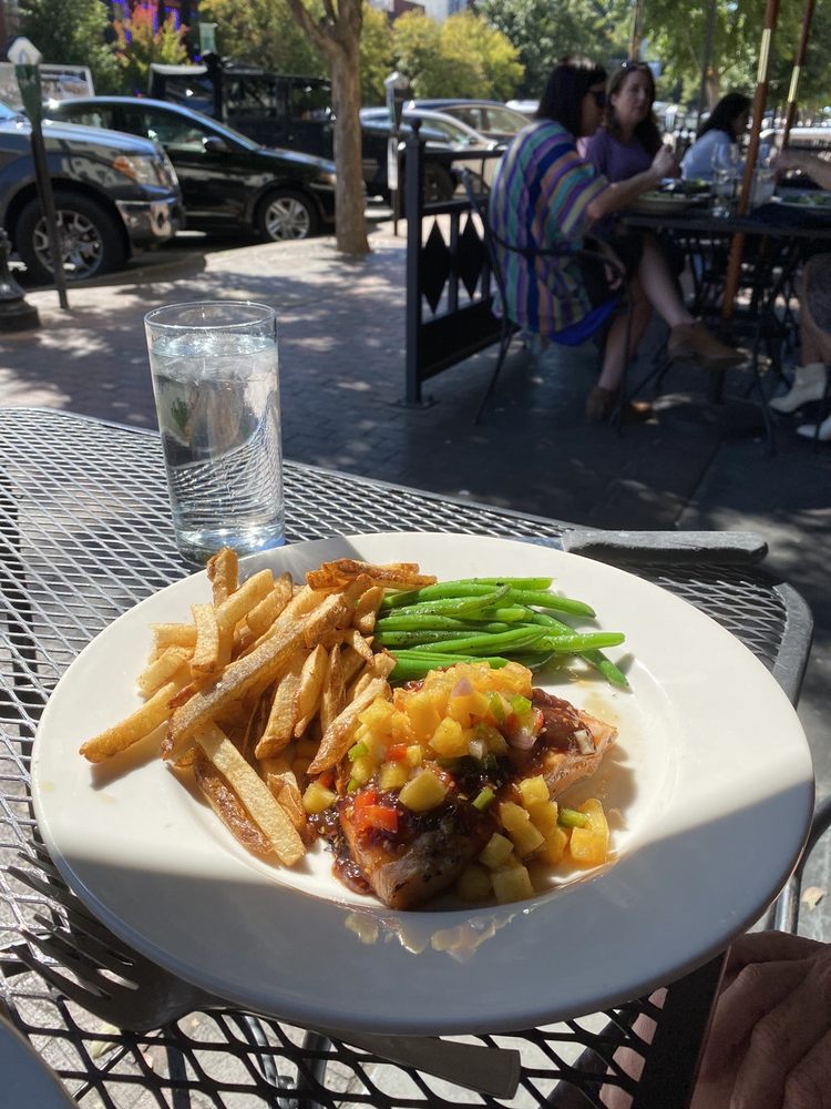 Porterhouse Grill 459 E Broad St, Athens