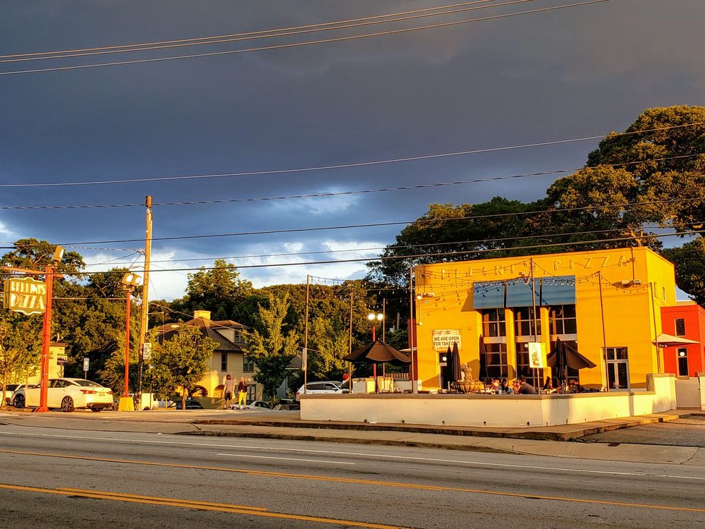 Fellini's Pizza 909 Ponce De Leon Ave NE, Atlanta