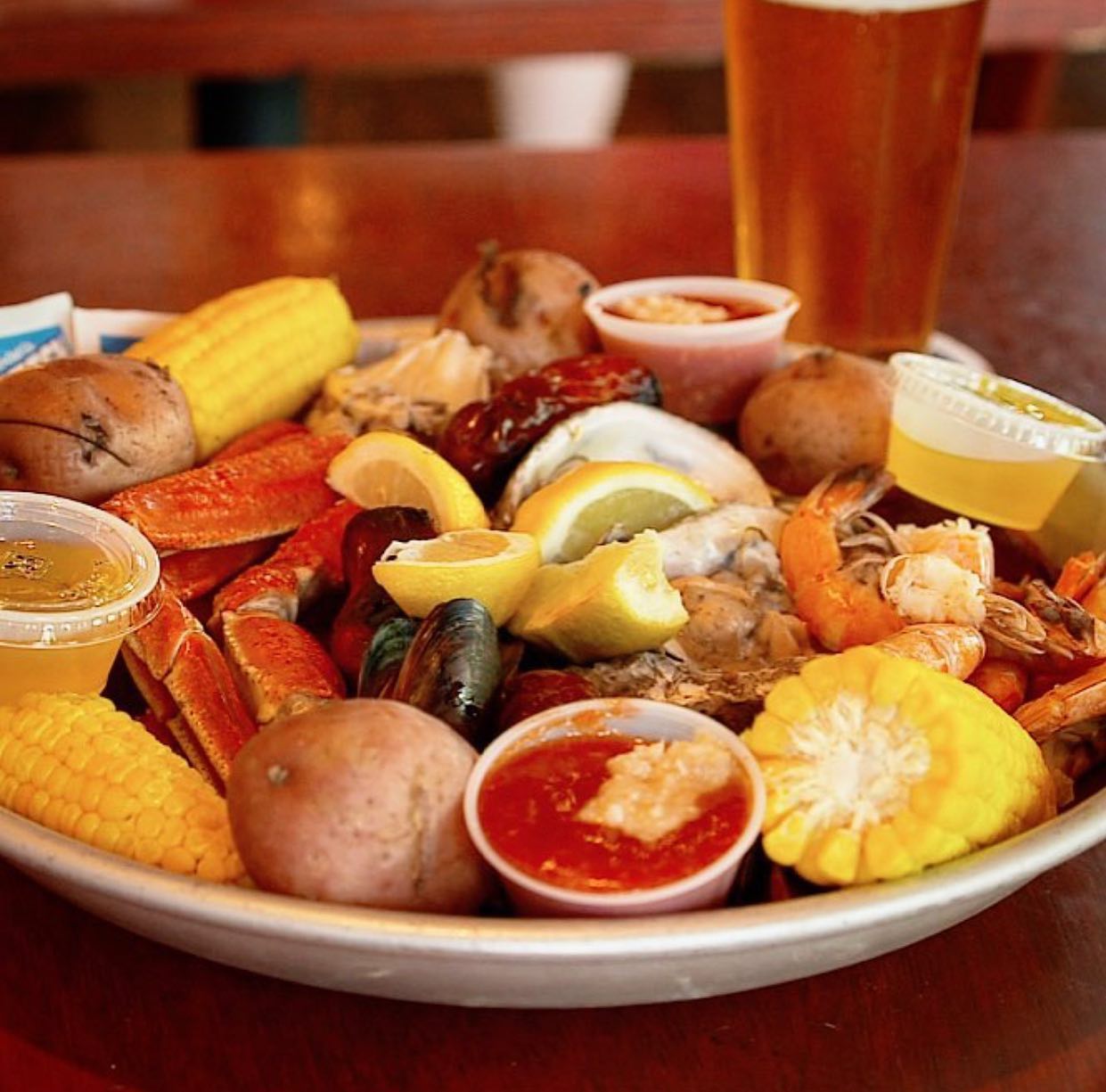 Six Feet Under Pub & Fish House 437 Memorial Dr SE, Atlanta