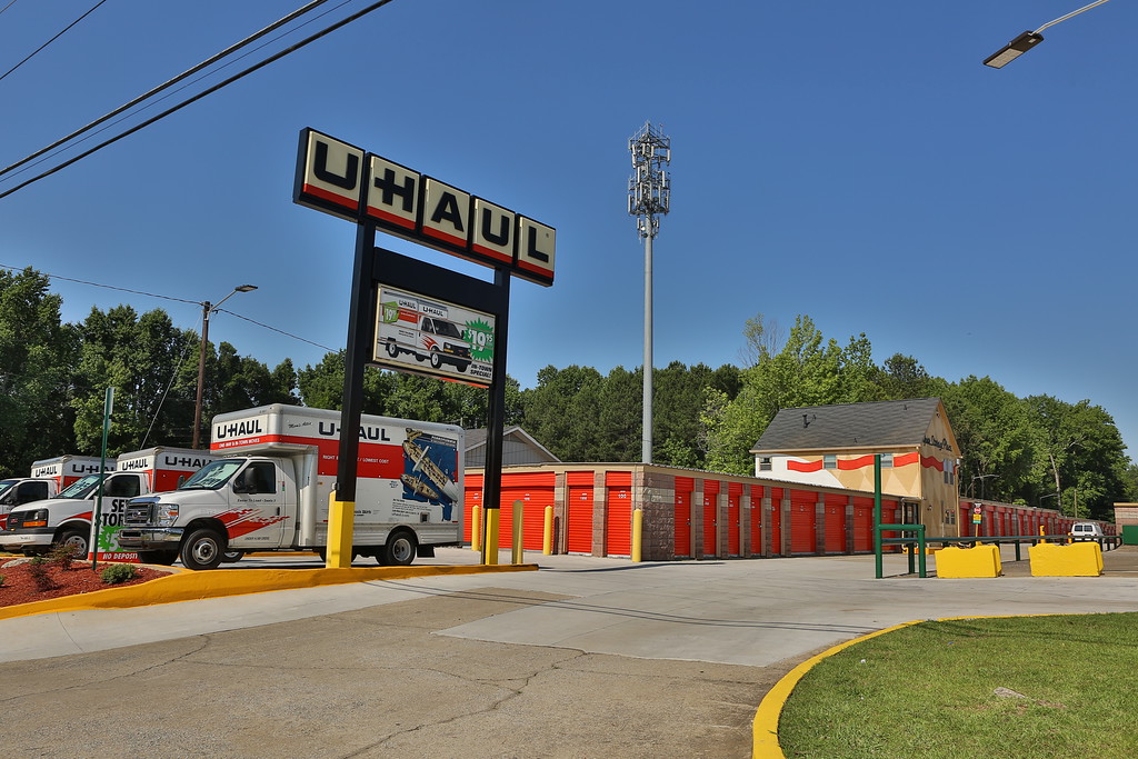 U-Haul Moving & Storage of College Park at Riverdale Rd