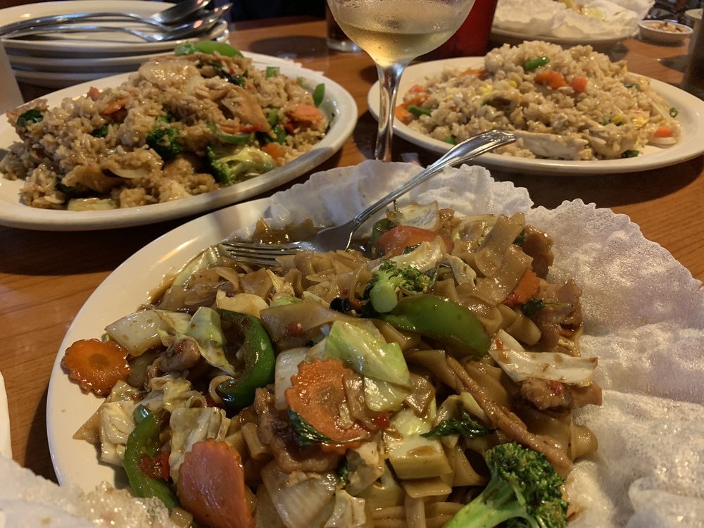 Chili Thai 19 W 10th St, Columbus