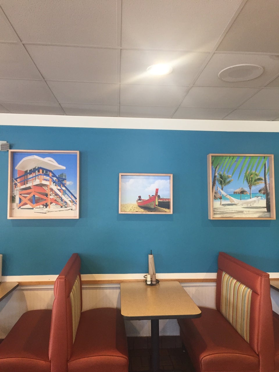 Captain D's 2547 Airport Thruway, Columbus