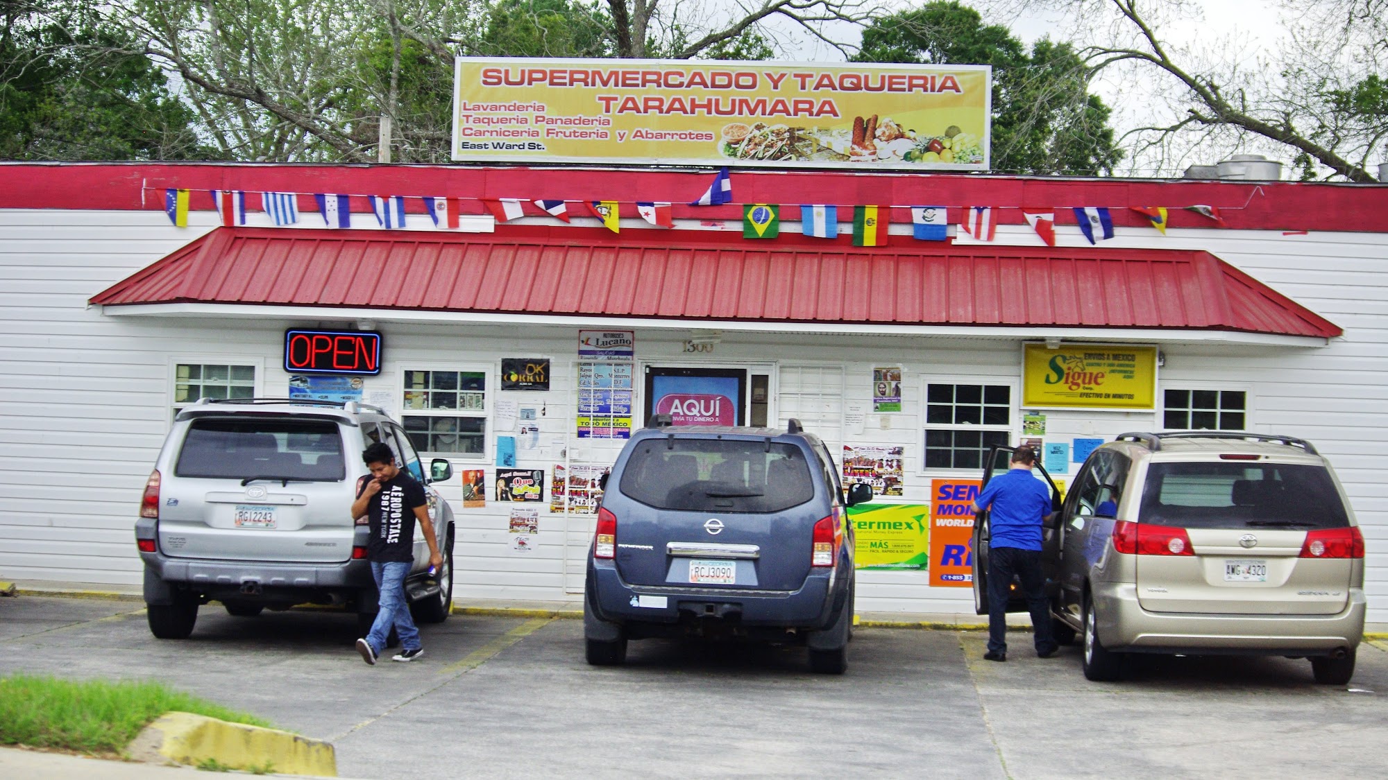 Super Mercado y Carniceria Tarahumara