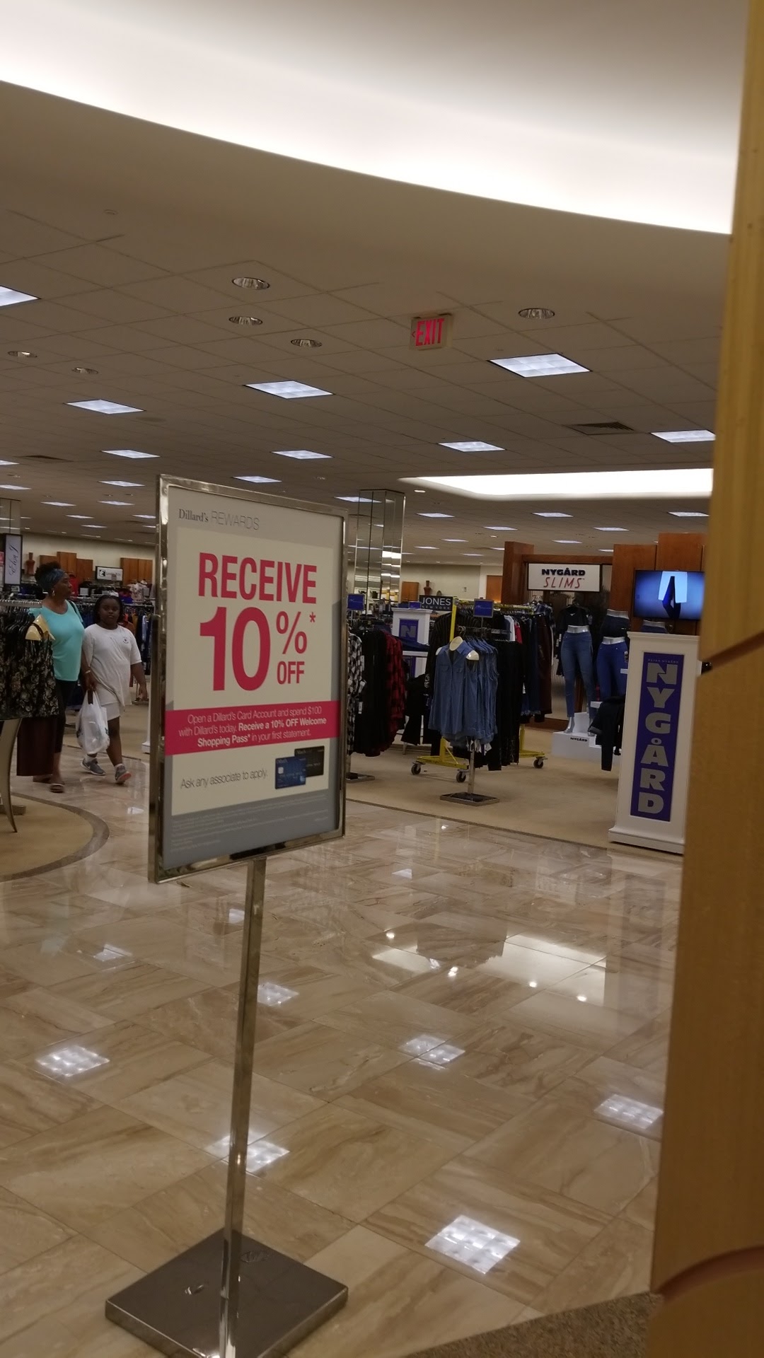 Dillard's