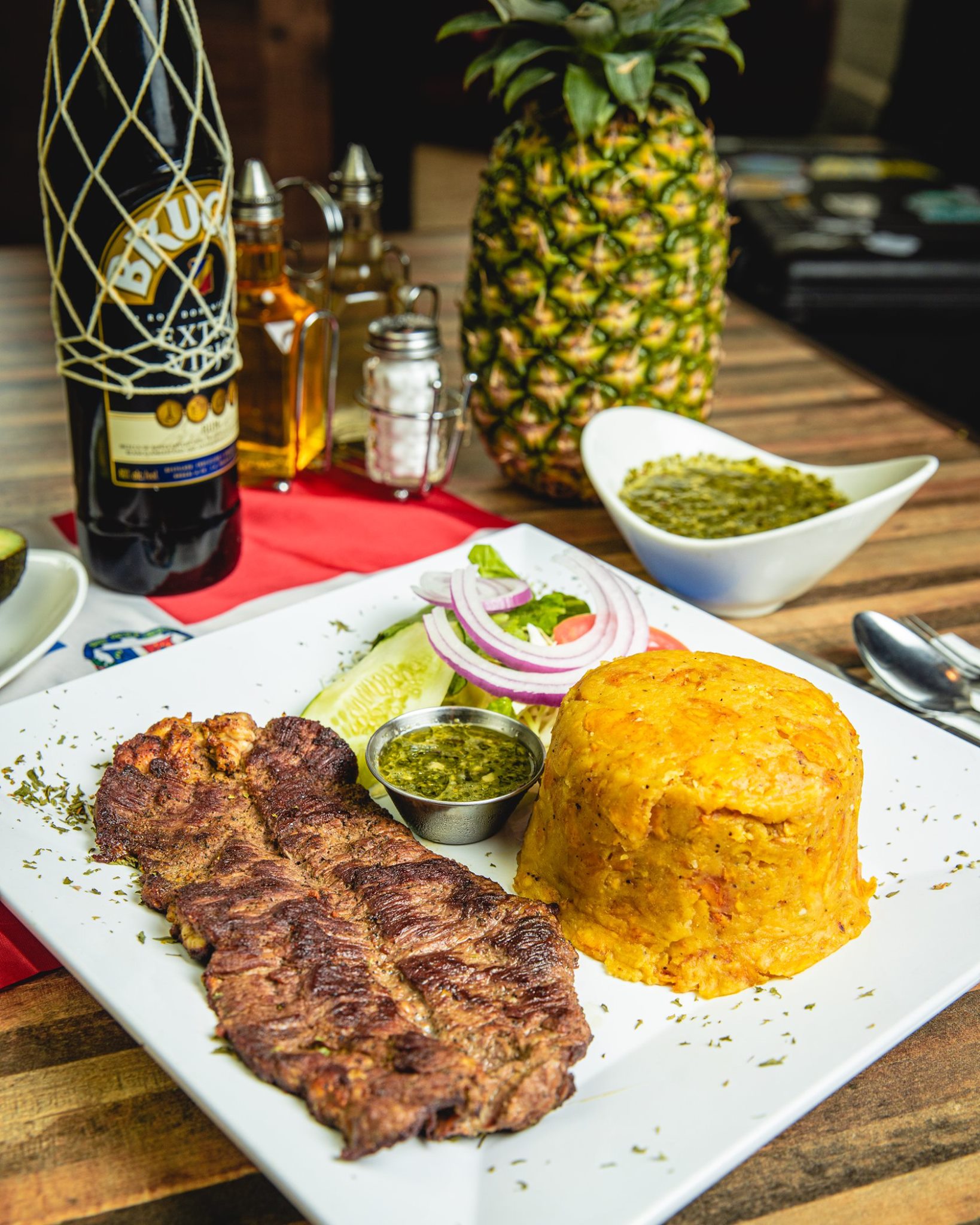 Versace Dominican Restaurant Caribbean Food 510 Pleasant Hill Rd, Lilburn