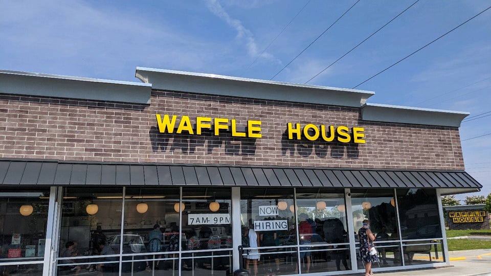 Waffle House 5440 Bowman Rd, Macon
