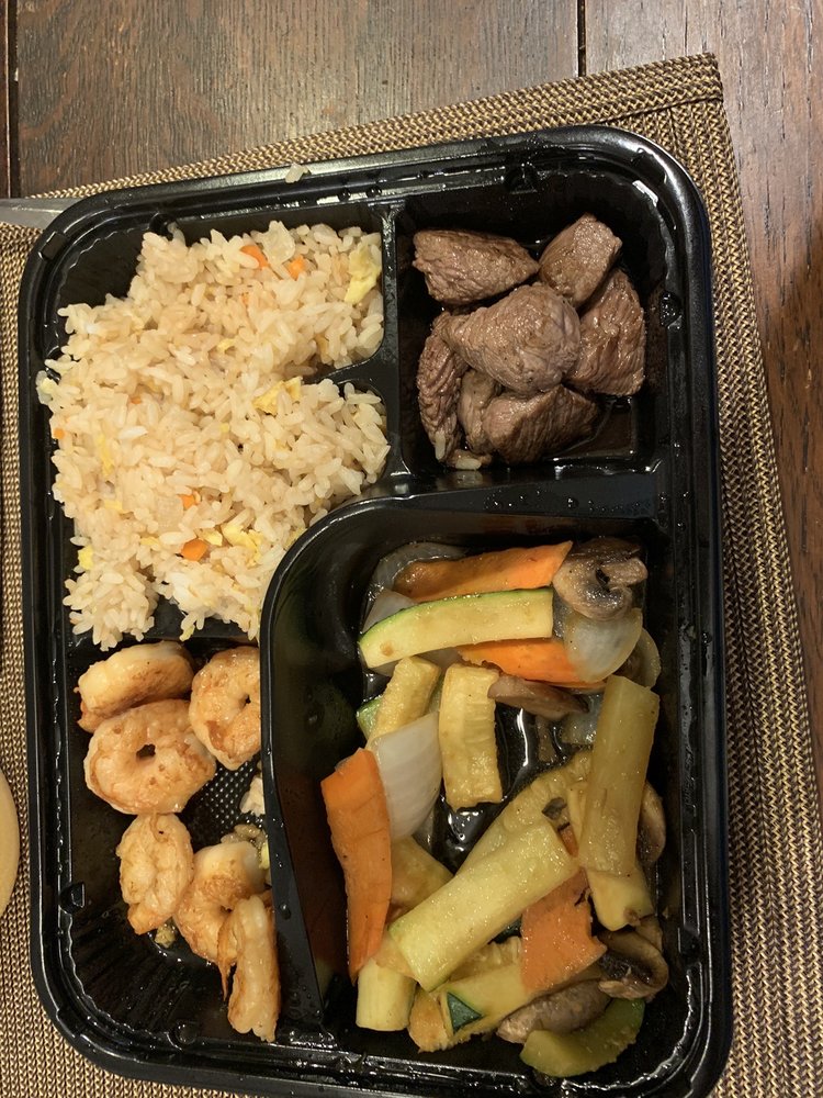 Kumo Hibachi Sushi 2595 Sandy Plains Rd #103, Marietta