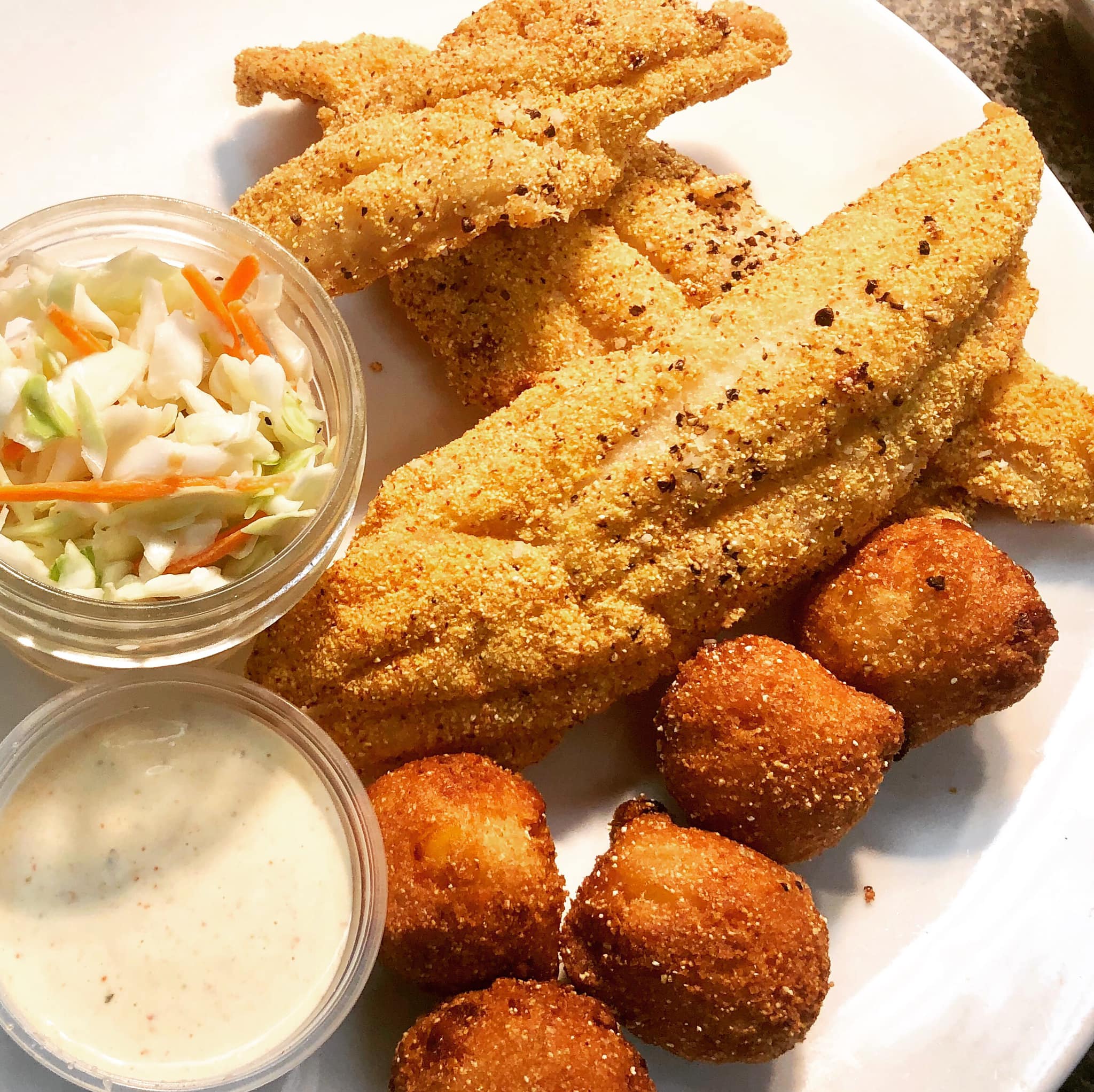 Catfish Hox 2595 Sandy Plains Rd #101, Marietta
