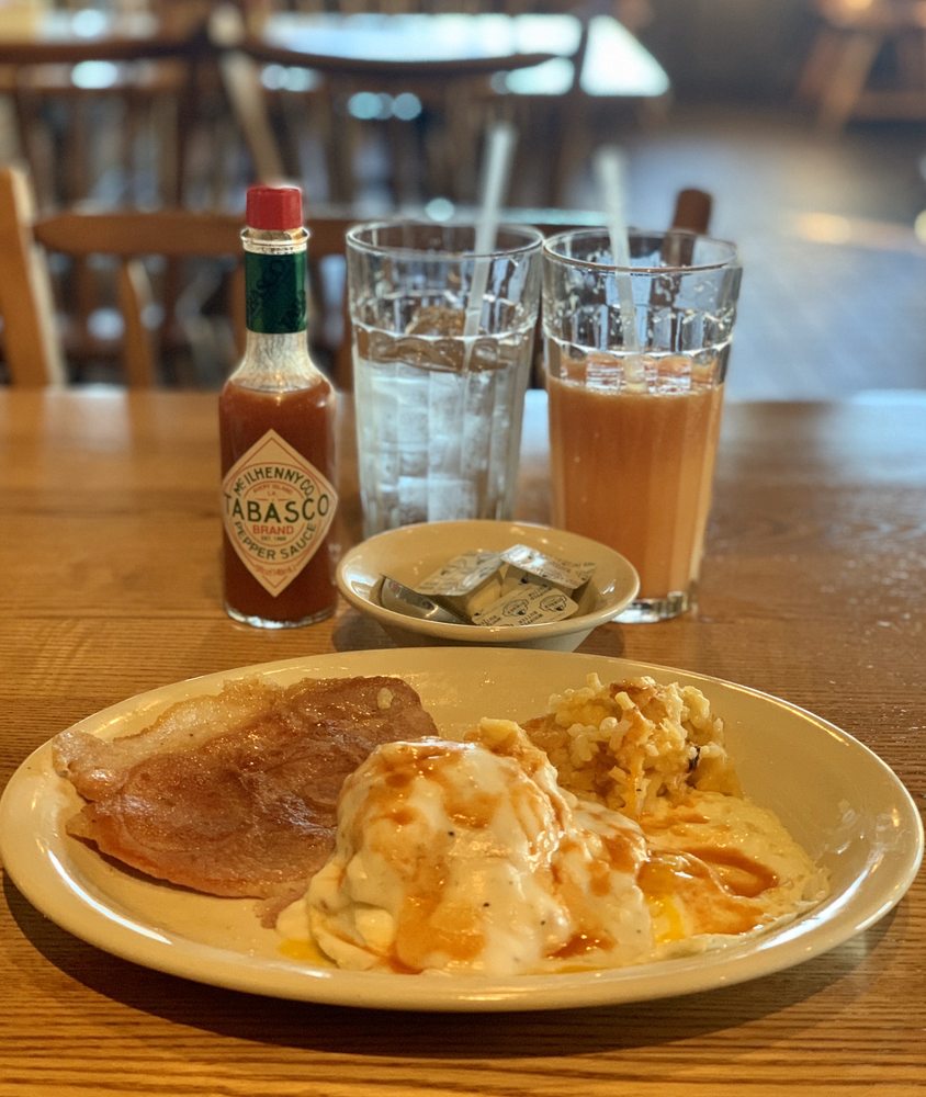Cracker Barrel Old Country Store 6175 McDonough Dr NW, Norcross
