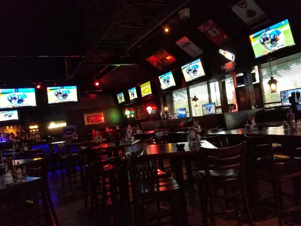 Tony's Sports Bar & Grill 8610 Roswell Rd, Sandy Springs
