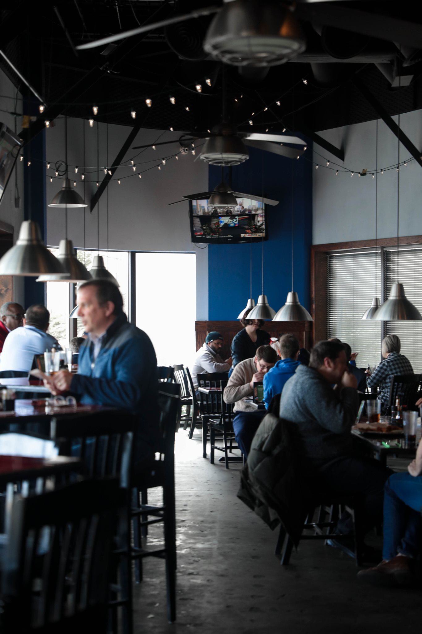 Blue Moon Pizza Sandy Springs 5610 Glenridge Dr #110, Sandy Springs
