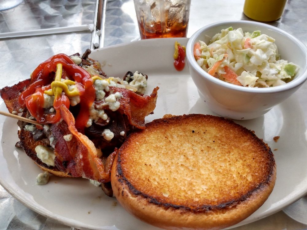 North River Tavern 8879 Roswell Rd, Sandy Springs