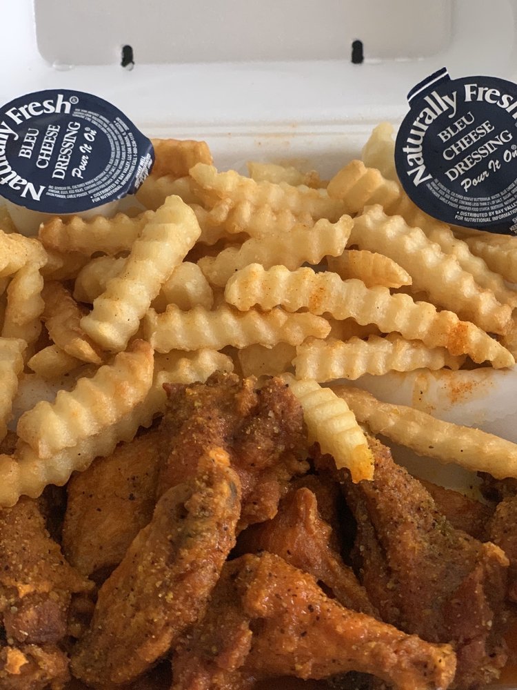 Wings & Seafood 8339 Roswell Rd, Sandy Springs