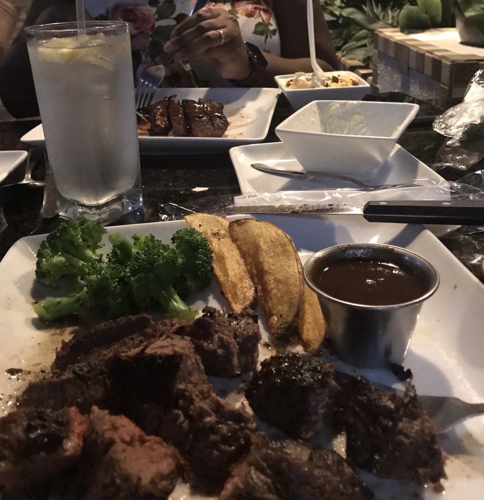 Toni Steakhouse 110 Eisenhower Dr, Savannah