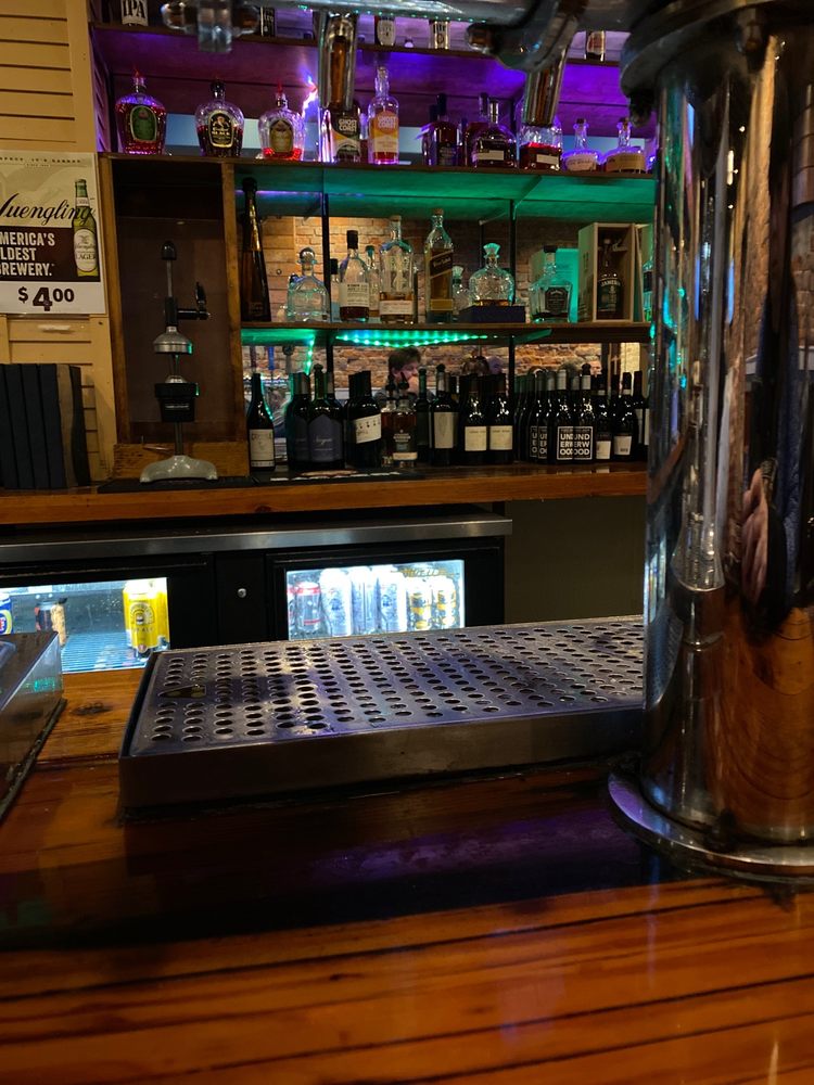 The Warehouse Bar and Grille 18 E River St, Savannah