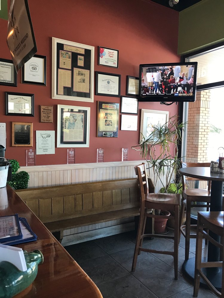 Papa's Bar-B-Que & Seafood 119A Charlotte Rd, Savannah