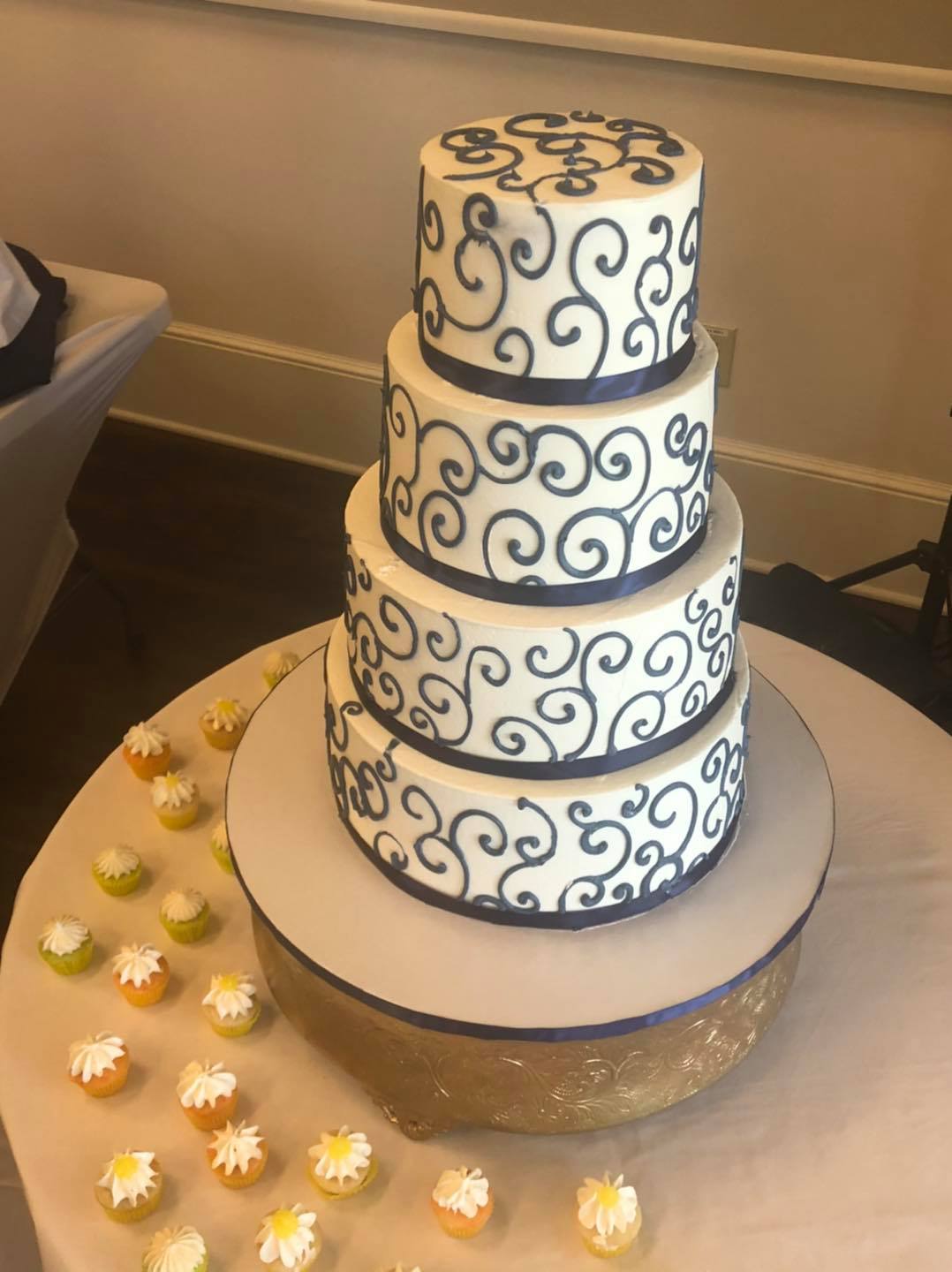 Wicked Cakes of Savannah, GA 38 Whitaker St, Savannah