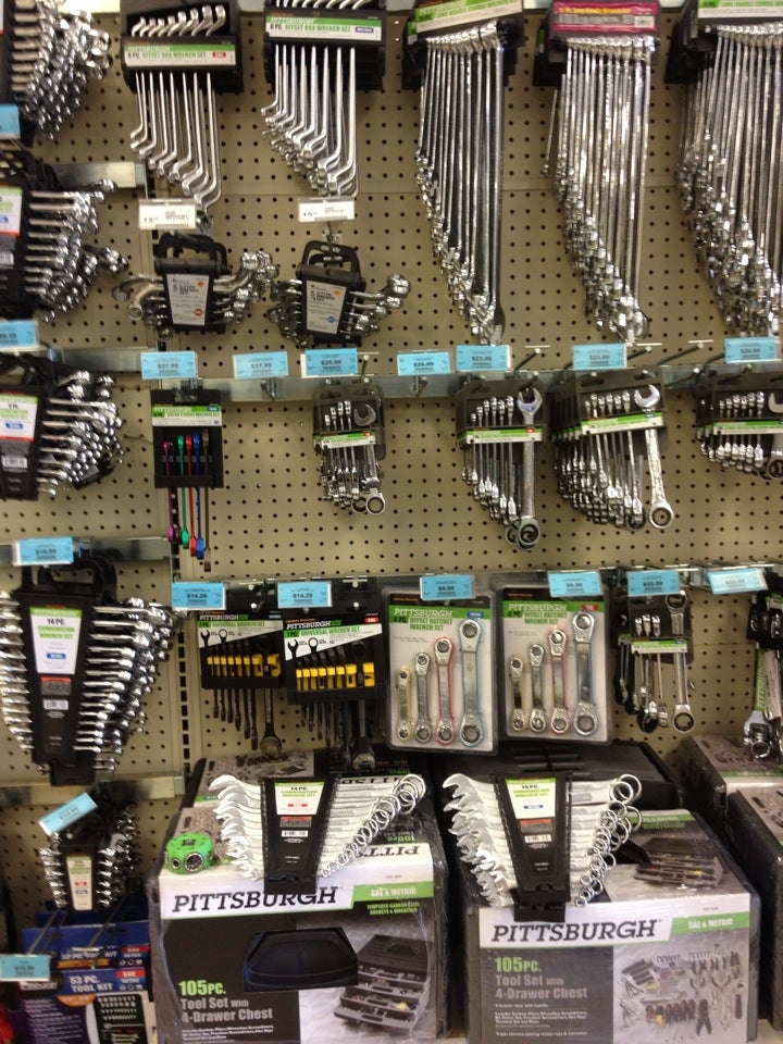 Harbor Freight Tools 3111 N Oak Street Extension Suite B, Valdosta