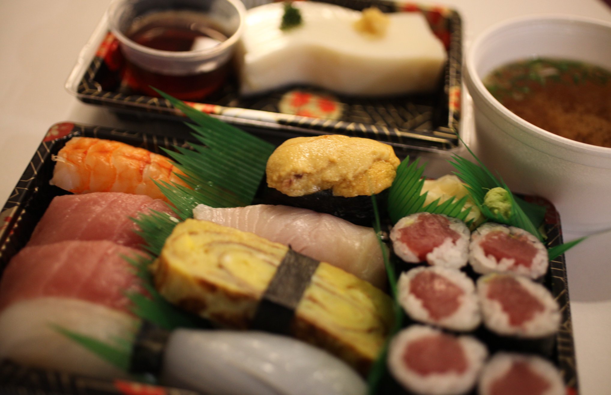 Yoshitsune 2586 Kalakaua Ave, Honolulu
