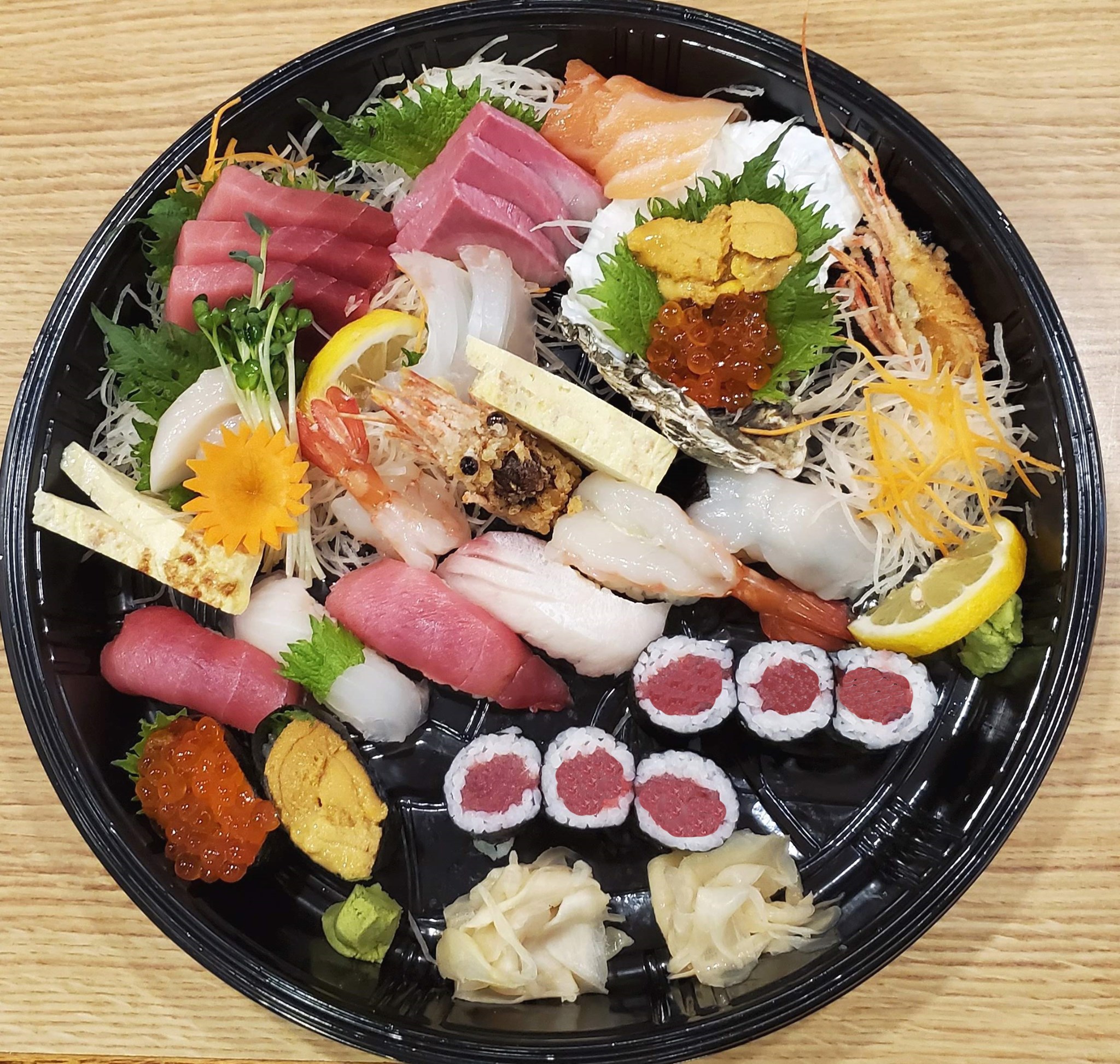 Sushi King 2700 S King St, Honolulu