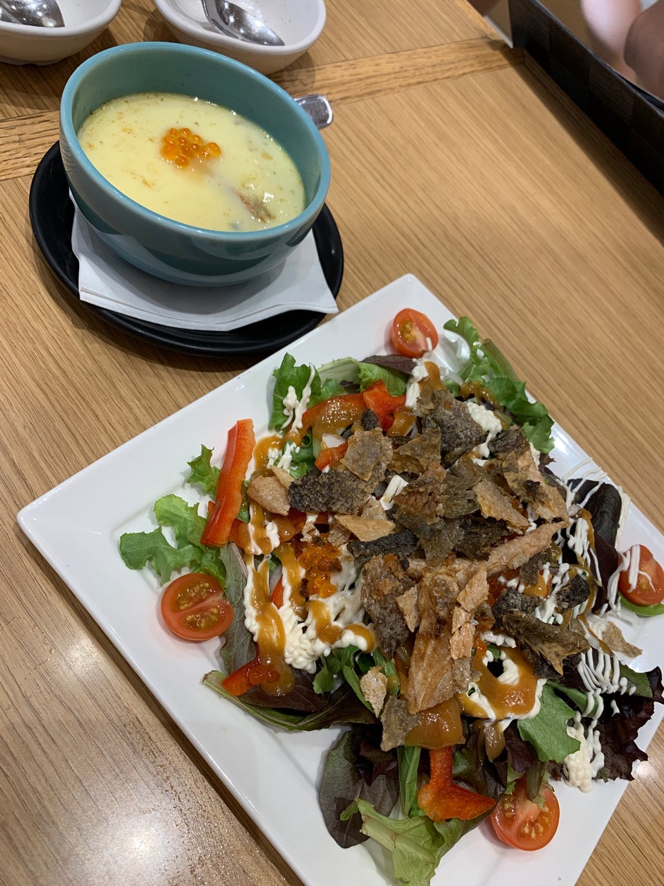 Katsumidori 100 Holomoana St, Honolulu