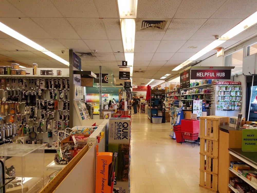 Ace Hardware 840 Waine'e St, Lahaina
