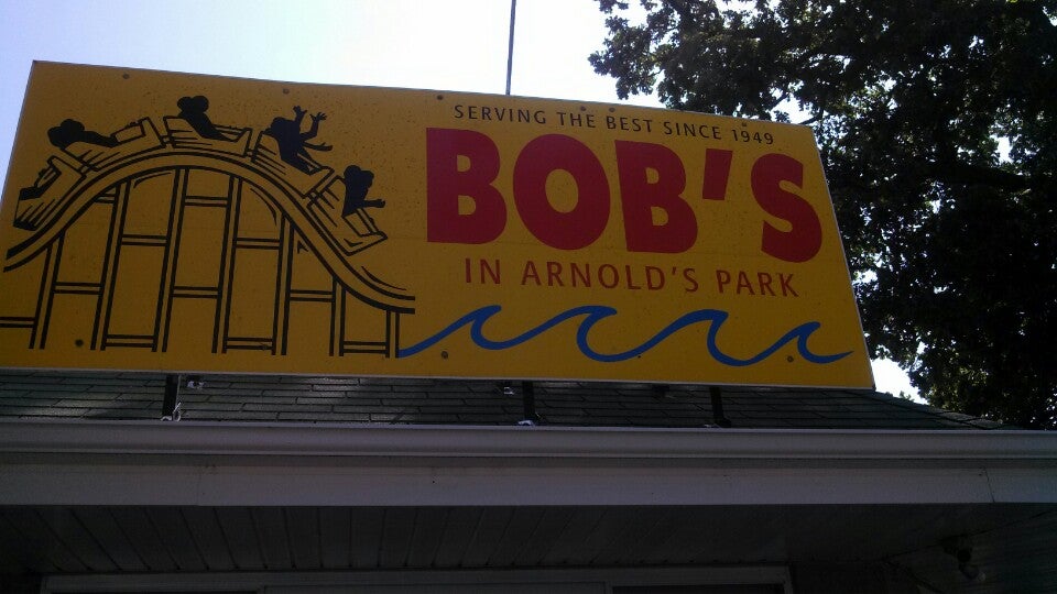 bob's dogs arnolds park