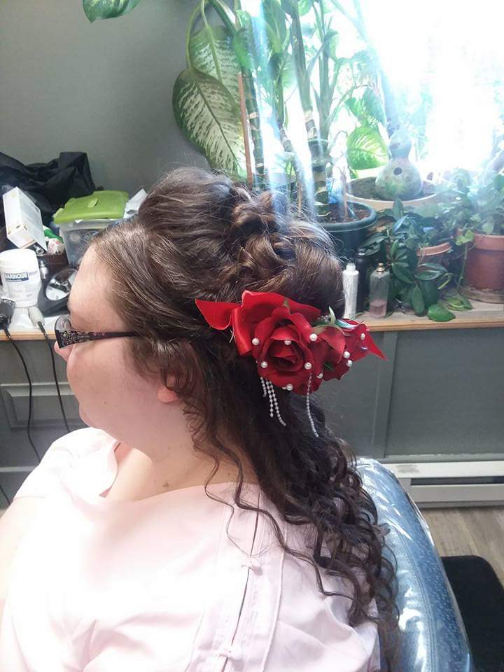 Tabitha's Cutting Edge