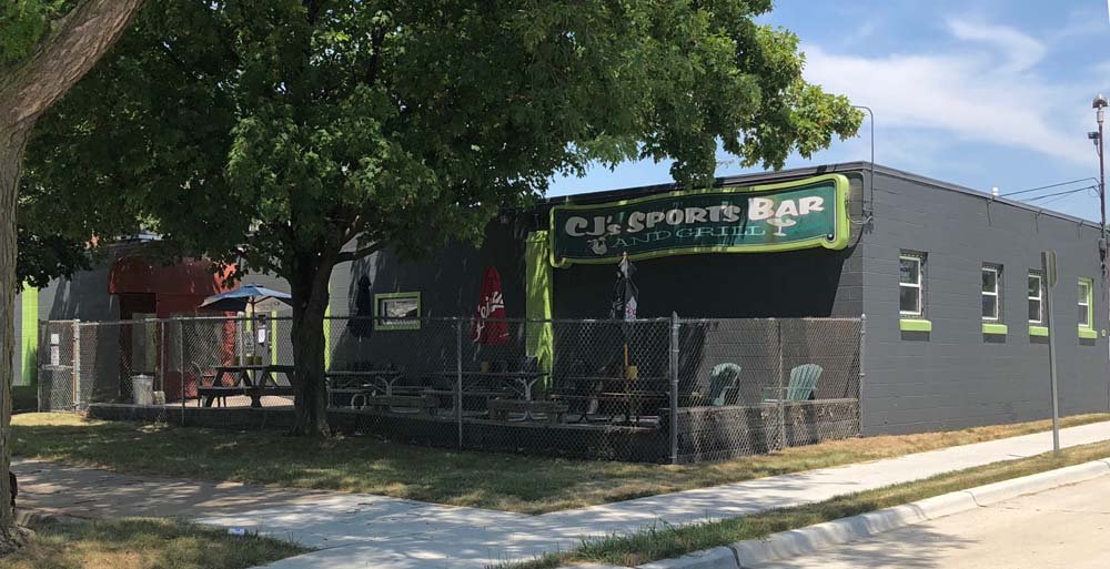 CJ's Sports Bar & Grill 62 17th Ave SW, Cedar Rapids