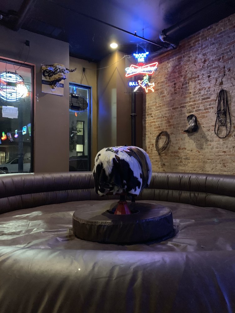Rock Bar American Grill 219 2nd Ave SE, Cedar Rapids