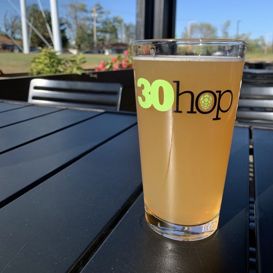 30hop Cedar Rapids 951 Blairs Ferry Rd NE, Cedar Rapids
