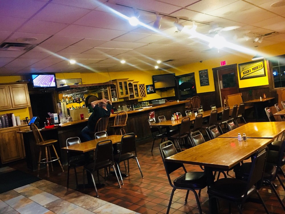 Clinton, IA Restaurants Open for Takeout, Curbside Service and/or